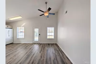 28 Easton St, Cantonment, FL 32533 - Photo 9