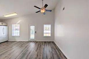 28 Easton St, Cantonment, FL 32533 - Photo 9