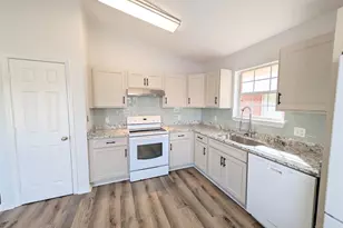 28 Easton St, Cantonment, FL 32533 - Photo 13