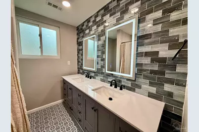 205 Fairpoint Dr, Gulf Breeze, FL 32561 - Photo 27