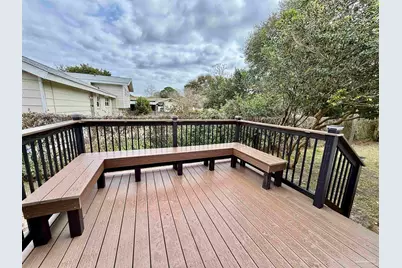 205 Fairpoint Dr, Gulf Breeze, FL 32561 - Photo 9