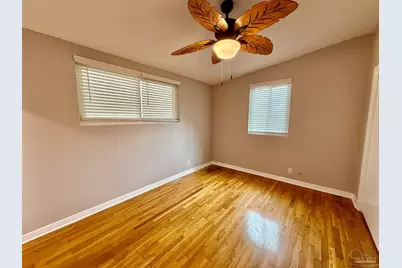 205 Fairpoint Dr, Gulf Breeze, FL 32561 - Photo 17