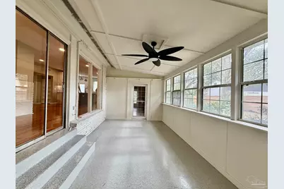 205 Fairpoint Dr, Gulf Breeze, FL 32561 - Photo 21