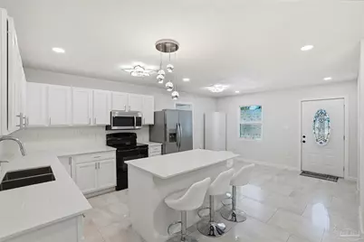 305 N Madison Dr, Pensacola, FL 32505 - Photo 11