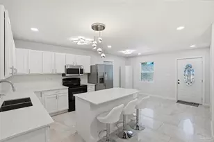 305 N Madison Dr, Pensacola, FL 32505 - Photo 11