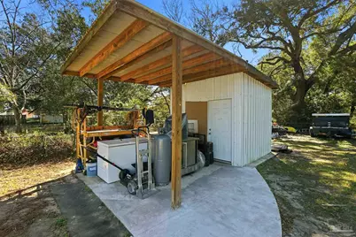 305 N Madison Dr, Pensacola, FL 32505 - Photo 47