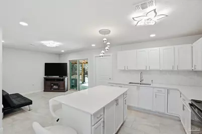 305 N Madison Dr, Pensacola, FL 32505 - Photo 17