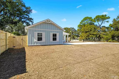 8511 Barrancas St, Navarre, FL 32566 - Photo 3