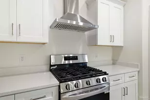 8511 Barrancas St, Navarre, FL 32566 - Photo 13