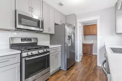 810 W Lakeview Ave, Pensacola, FL 32501 - Photo 11