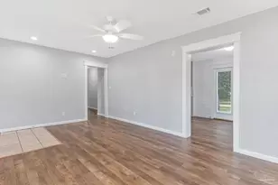 810 W Lakeview Ave, Pensacola, FL 32501 - Photo 3