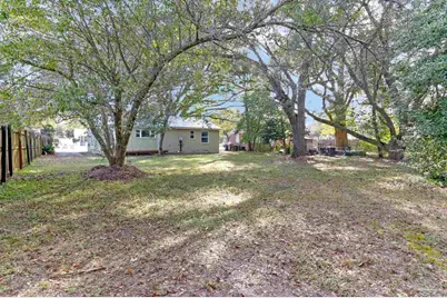 810 W Lakeview Ave, Pensacola, FL 32501 - Photo 33