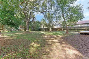 810 W Lakeview Ave, Pensacola, FL 32501 - Photo 41