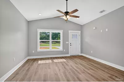 3011 N 15th Ave, Milton, FL 32583 - Photo 7