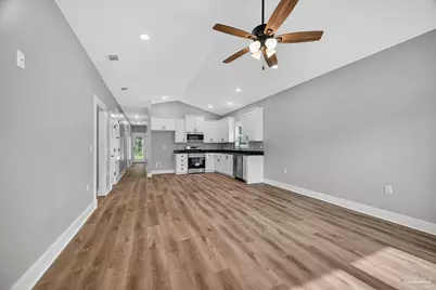 3011 N 15th Ave, Milton, FL 32583 - Photo 11