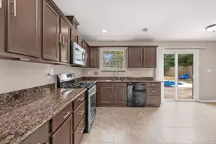 5850 Princeton Dr, Pensacola, FL 32526 - Photo 15