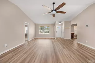 5850 Princeton Dr, Pensacola, FL 32526 - Photo 5