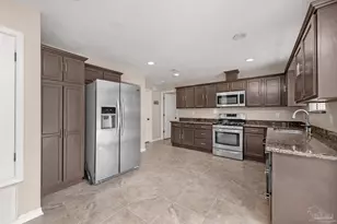 5850 Princeton Dr, Pensacola, FL 32526 - Photo 13