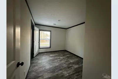 9751 Aloha Ln, Pensacola, FL 32526 - Photo 9