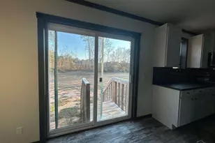 9751 Aloha Ln, Pensacola, FL 32526 - Photo 7