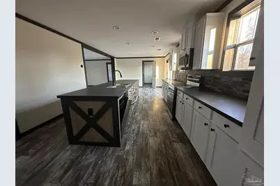 9751 Aloha Ln, Pensacola, FL 32526 - Photo 3