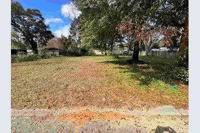 118 Dogwood Dr, Pensacola, FL 32505 - Photo 1