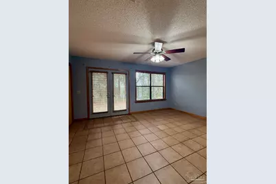 7769 Lakeside Dr, Milton, FL 32571 - Photo 15