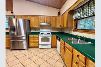 7769 Lakeside Dr, Milton, FL 32571 - Photo 5