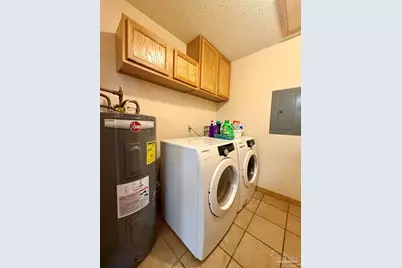 7769 Lakeside Dr, Milton, FL 32571 - Photo 7