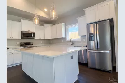 241 N H St, Pensacola, FL 32502 - Photo 7