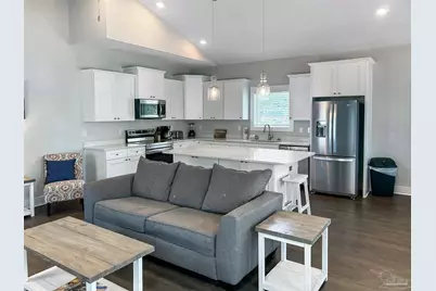 241 N H St, Pensacola, FL 32502 - Photo 31