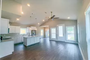 241 N H St, Pensacola, FL 32502 - Photo 17