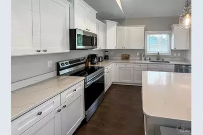 241 N H St, Pensacola, FL 32502 - Photo 27