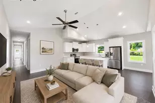 241 N H St, Pensacola, FL 32502 - Photo 3