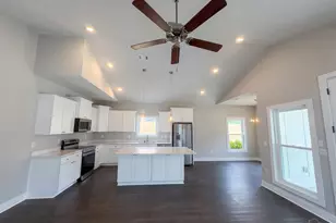 241 N H St, Pensacola, FL 32502 - Photo 3