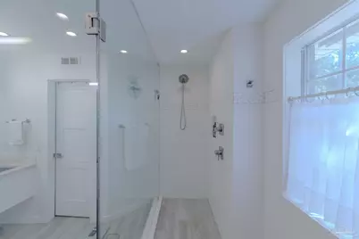 5756 East Bay Blvd, Gulf Breeze, FL 32563 - Photo 19