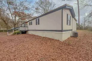 904 Brookhills Dr, Cantonment, FL 32533 - Photo 7