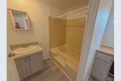 904 Brookhills Dr, Cantonment, FL 32533 - Photo 53