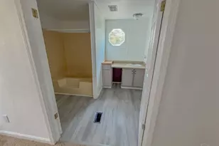 904 Brookhills Dr, Cantonment, FL 32533 - Photo 51