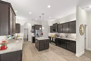 4566 Red Oak Dr, Milton, FL 32583 - Photo 3