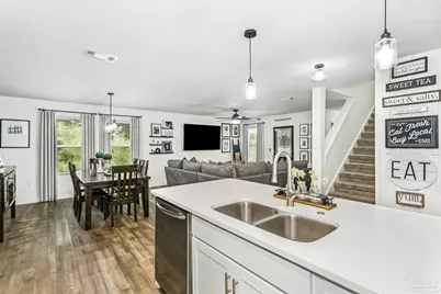 4884 Kensington Ln, Crestview, FL 32539 - Photo 15