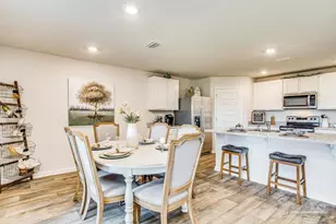 6492 Firefly Dr, Milton, FL 32583 - Photo 7