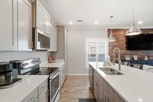 6608 Carlinga Dr, Pensacola, FL 32507 - Photo 9