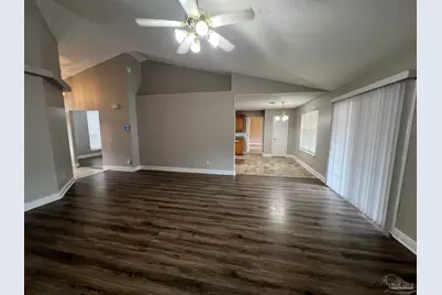 7230 Annandale Dr, Pensacola, FL 32526 - Photo 9