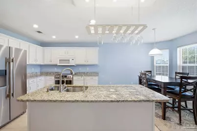 1939 Melissa Oaks Dr, Gulf Breeze, FL 32563 - Photo 3