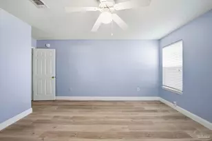 1939 Melissa Oaks Dr, Gulf Breeze, FL 32563 - Photo 23