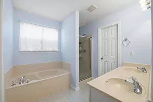 1939 Melissa Oaks Dr, Gulf Breeze, FL 32563 - Photo 21