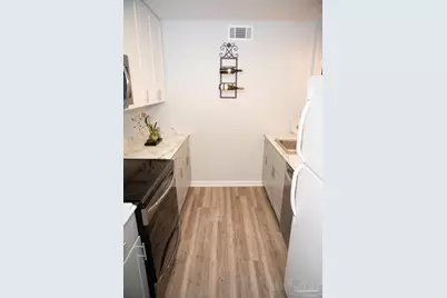 300 Bayou Blvd #106, Pensacola, FL 32503 - Photo 15