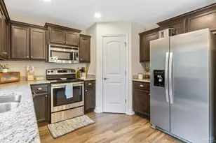 247 Tree Swallow Dr, Pensacola, FL 32503 - Photo 5