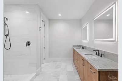800 S Palafox St #301, Pensacola, FL 32502 - Photo 17